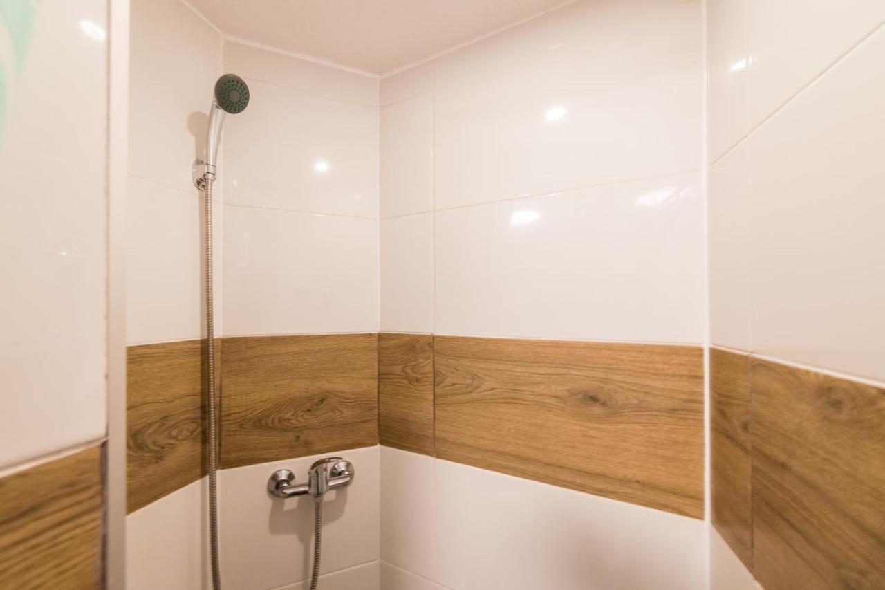 Micro Apartments 2,5 Qm - Najmniejsze Apartamenty Swiata 2,5 Mkw Krakow Exterior photo