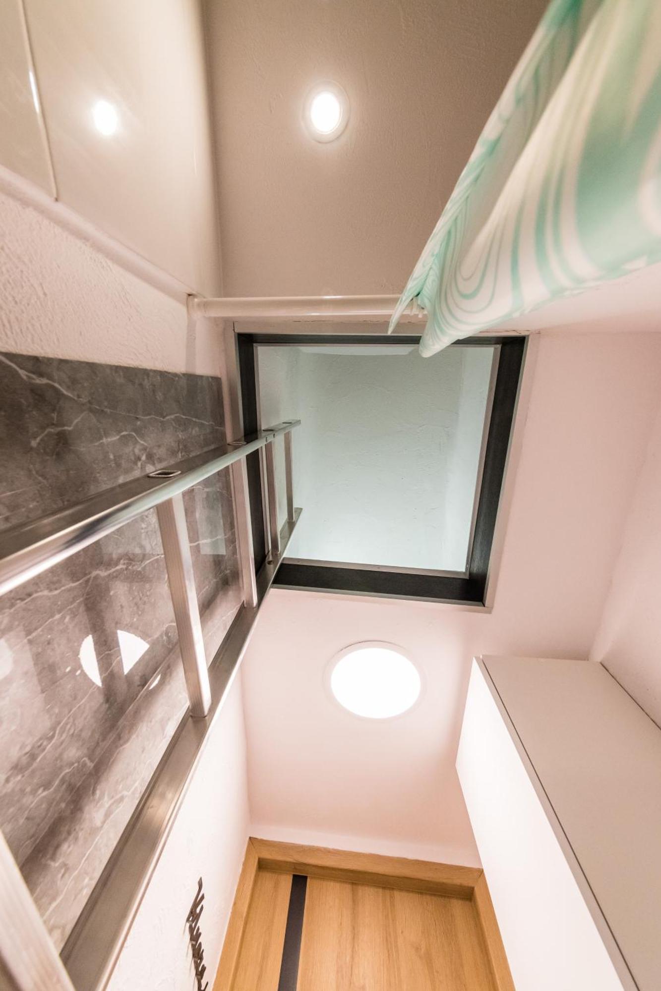 Micro Apartments 2,5 Qm - Najmniejsze Apartamenty Swiata 2,5 Mkw Krakow Exterior photo